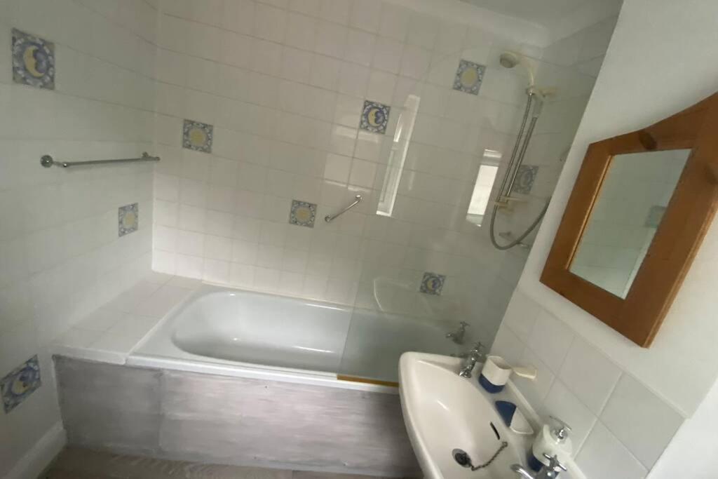 Apartment The Retreat @ The Old Smithy, Colebrook Village
